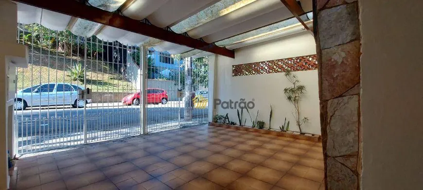 Foto 1 de Sobrado com 3 Quartos à venda, 187m² em Baeta Neves, São Bernardo do Campo