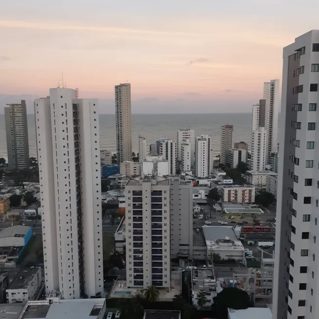 Foto 1 de Apartamento com 4 Quartos à venda, 137m² em Boa Viagem, Recife