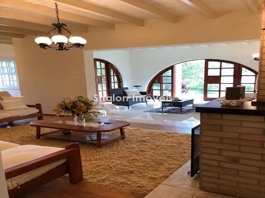 Foto 1 de Casa com 4 Quartos à venda, 230m² em Eldorado, Diadema