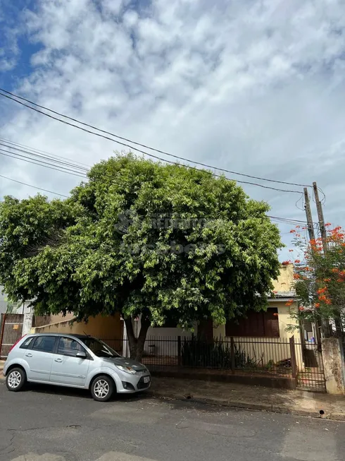 Foto 1 de Casa com 2 Quartos à venda, 198m² em Jardim Canaa, São José do Rio Preto