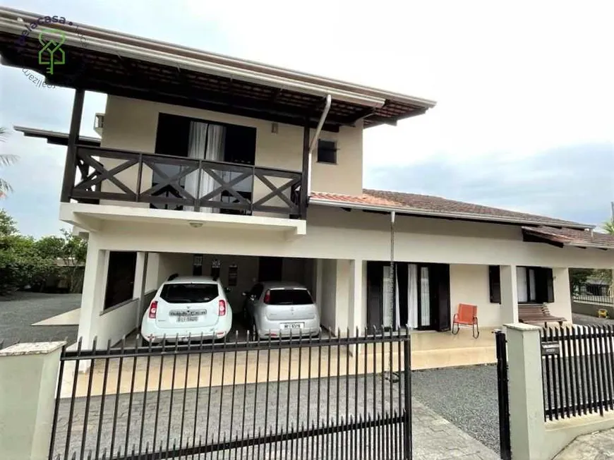 Foto 1 de Casa com 4 Quartos à venda, 230m² em Itoupava Norte, Blumenau