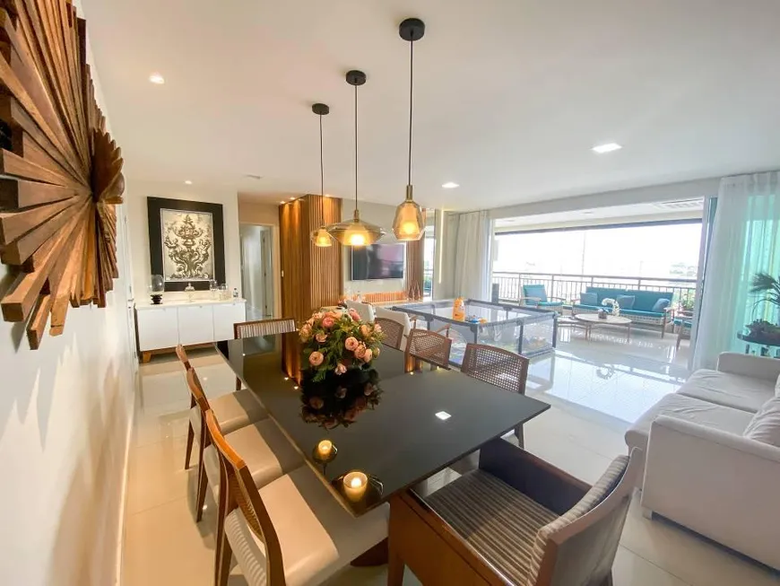Foto 1 de Apartamento com 4 Quartos à venda, 203m² em Fátima, Fortaleza