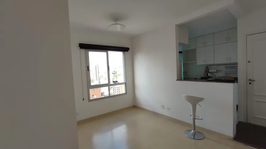 Foto 1 de Apartamento com 2 Quartos à venda, 50m² em Aclimação, São Paulo