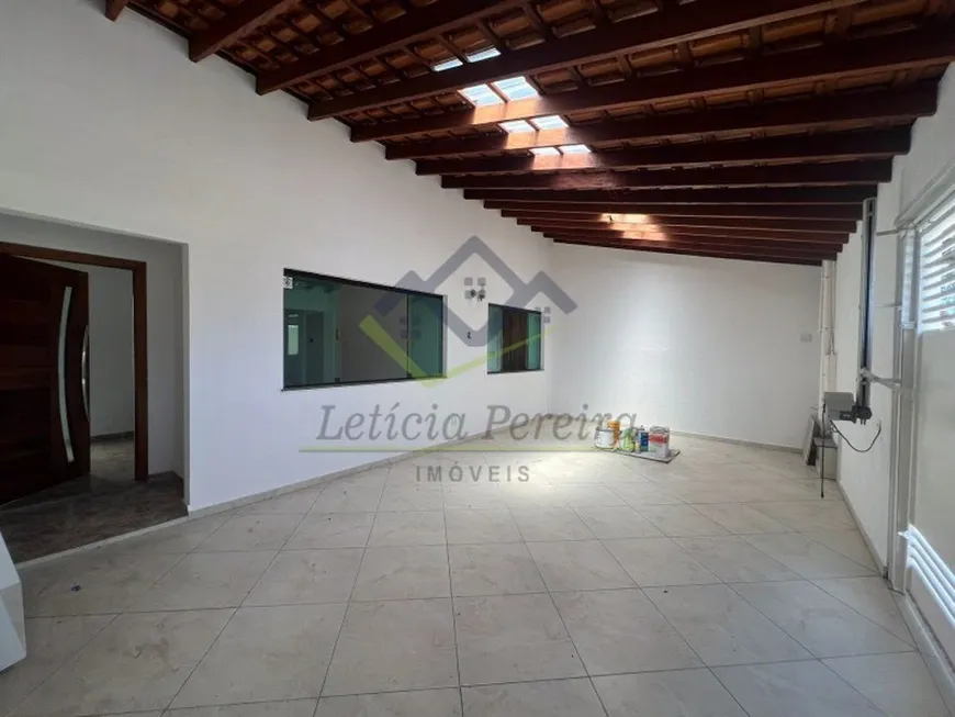 Foto 1 de Casa com 2 Quartos à venda, 130m² em Jardim Imperador, Suzano