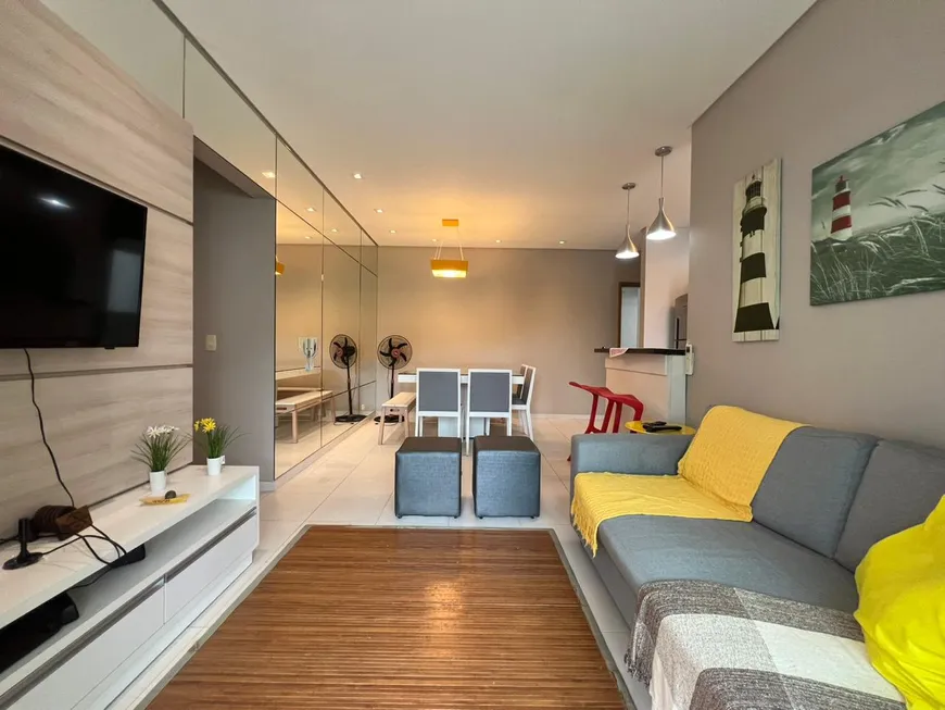 Foto 1 de Apartamento com 2 Quartos à venda, 65m² em Praia das Toninhas, Ubatuba