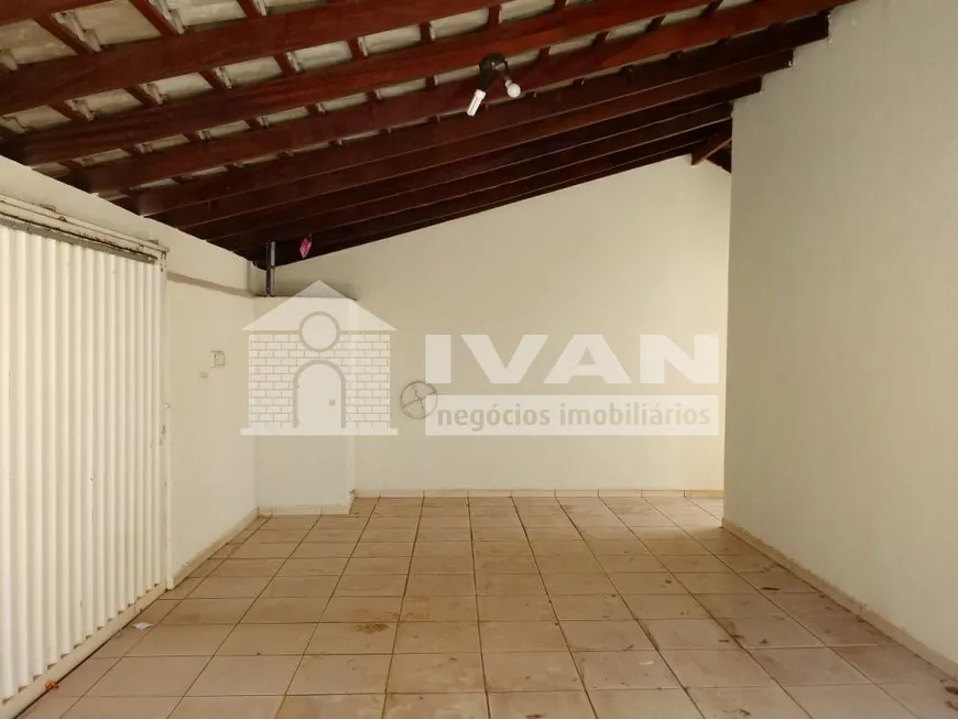 Foto 1 de Casa com 3 Quartos à venda, 172m² em Tibery, Uberlândia