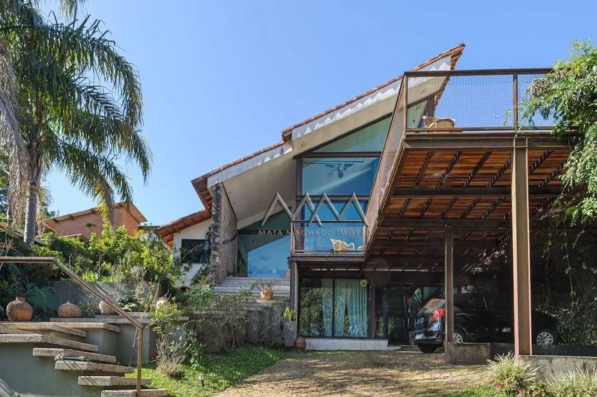 Foto 1 de Casa de Condomínio com 4 Quartos à venda, 302m² em Condomínio Retiro das Pedras, Brumadinho