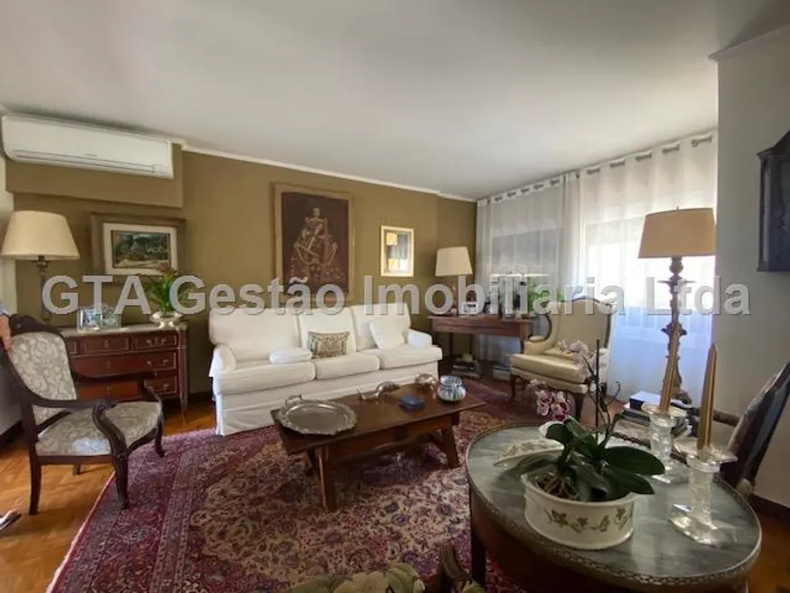 Foto 1 de Apartamento com 3 Quartos para venda ou aluguel, 202m² em Cerqueira César, São Paulo