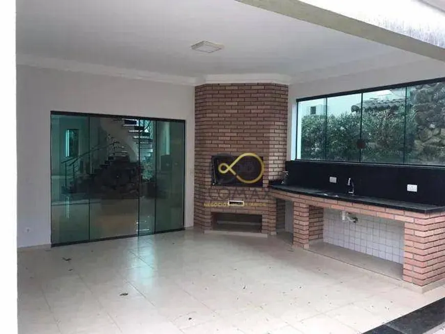 Foto 1 de Casa de Condomínio com 4 Quartos à venda, 482m² em Caetetuba, Atibaia