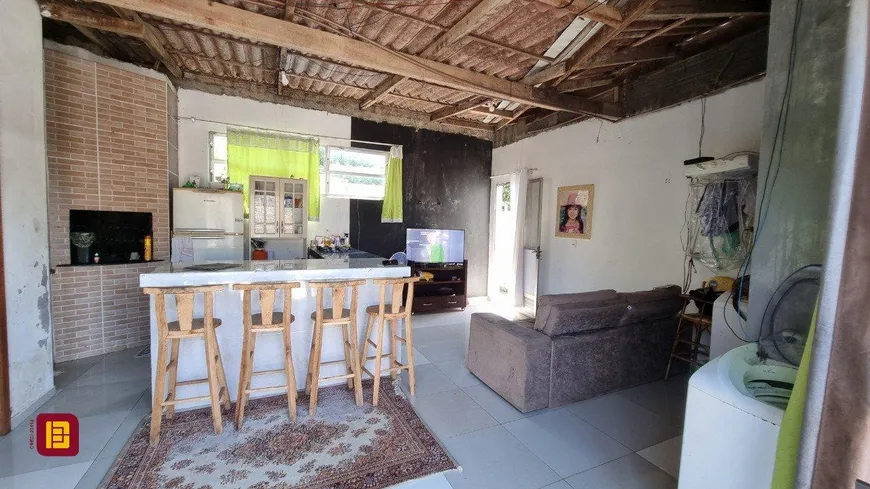 Foto 1 de Casa com 5 Quartos à venda, 150m² em Tapera da Base, Florianópolis
