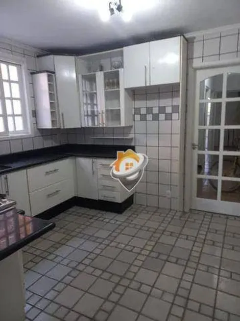 Foto 1 de Sobrado com 3 Quartos à venda, 178m² em Jardim São José, São Paulo