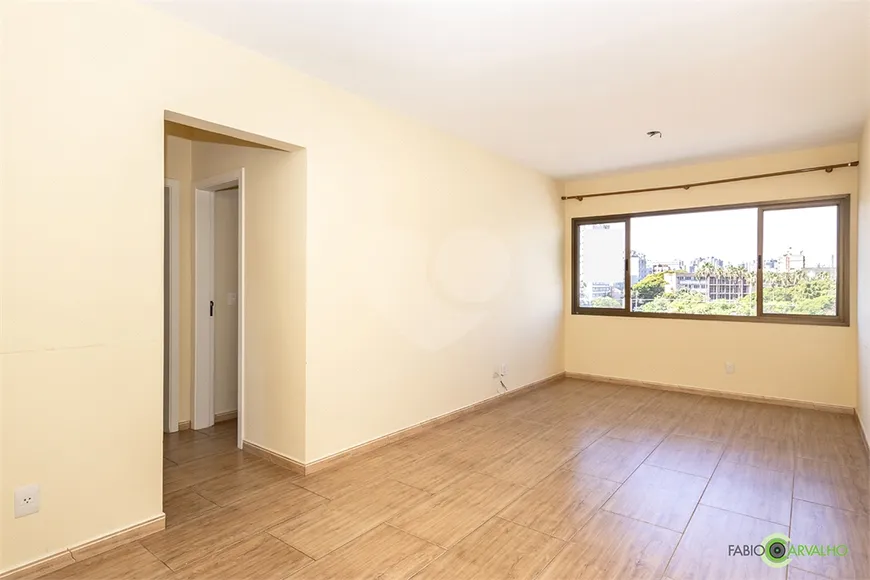 Foto 1 de Apartamento com 2 Quartos à venda, 64m² em Azenha, Porto Alegre