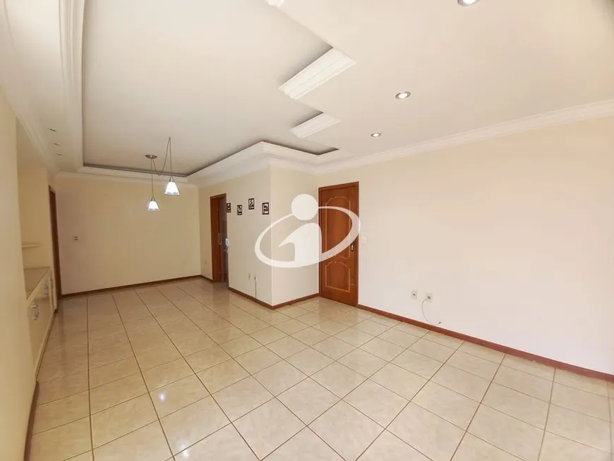 Foto 1 de Apartamento com 3 Quartos para alugar, 120m² em Bom Jesus, Uberlândia