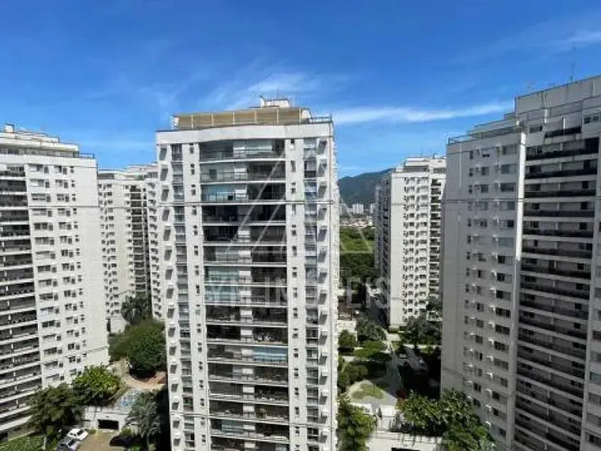 Foto 1 de Apartamento com 3 Quartos à venda, 92m² em Jacarepaguá, Rio de Janeiro