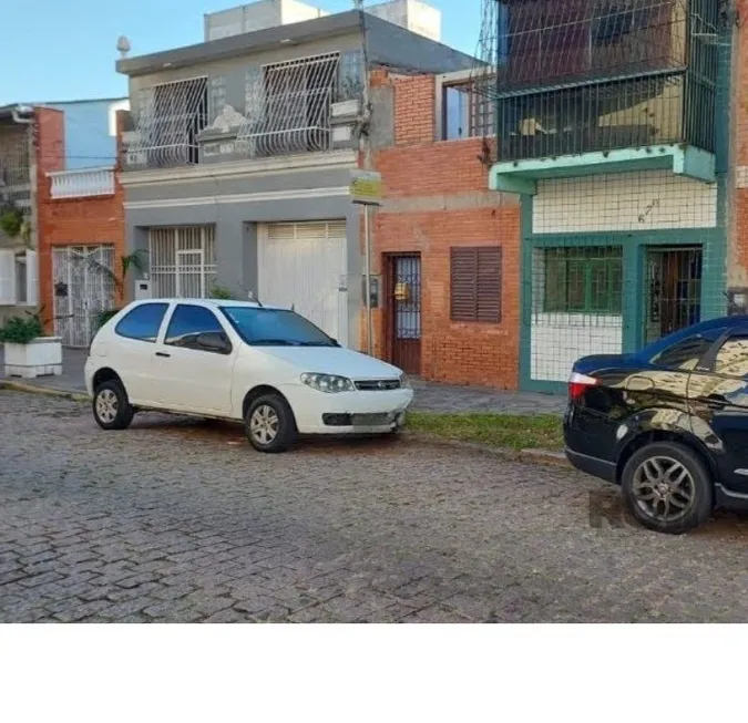 Foto 1 de Casa com 2 Quartos à venda, 91m² em Menino Deus, Porto Alegre