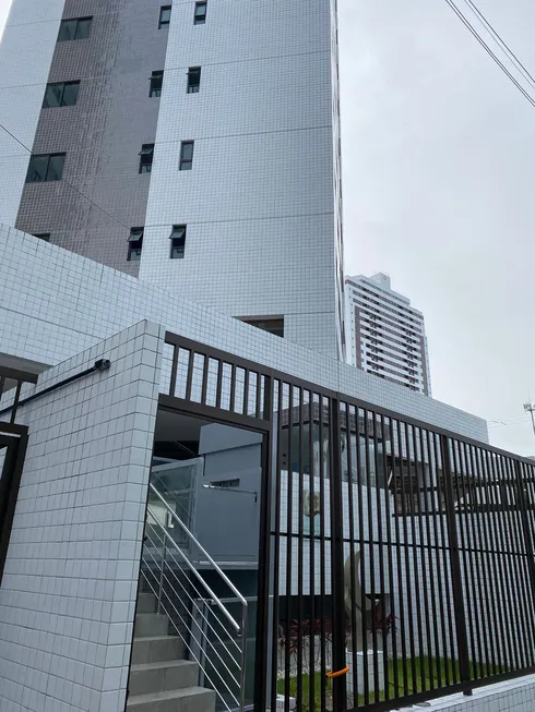 Foto 1 de Apartamento com 2 Quartos à venda, 57m² em Casa Amarela, Recife