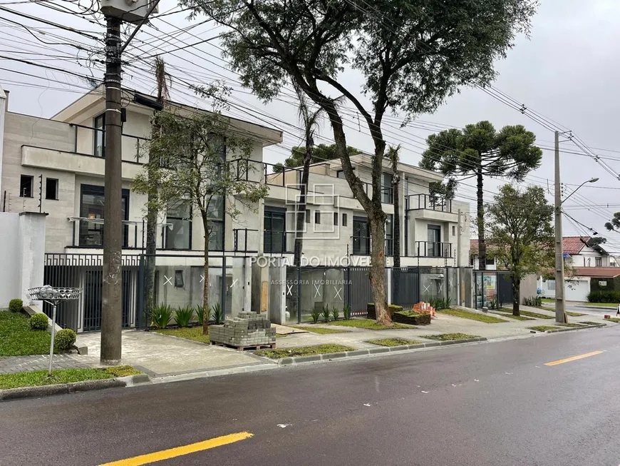 Foto 1 de Casa de Condomínio com 3 Quartos à venda, 174m² em Jardim das Américas, Curitiba