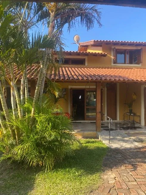 Foto 1 de Casa com 3 Quartos à venda, 258m² em Centro, Barra do Ribeiro