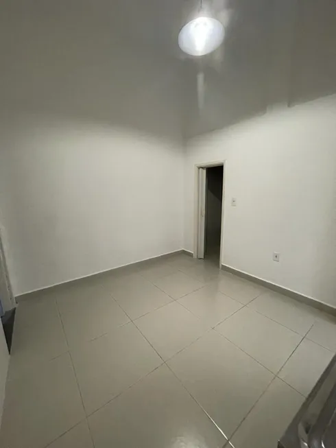 Foto 1 de Casa com 2 Quartos à venda, 120m² em Vila Monumento, São Paulo