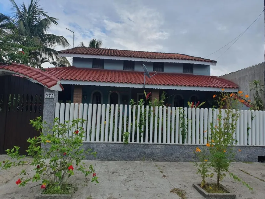 Foto 1 de Casa com 3 Quartos à venda, 210m² em Jardim Regina, Itanhaém