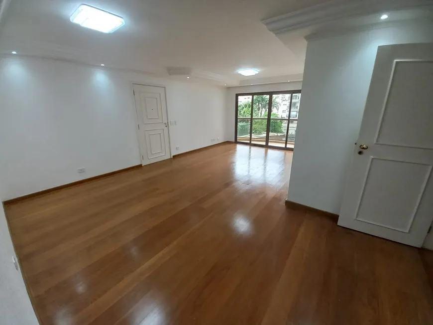 Foto 1 de Apartamento com 3 Quartos à venda, 140m² em Moema, São Paulo