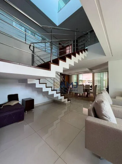 Foto 1 de Casa de Condomínio com 5 Quartos à venda, 444m² em Residencial Alphaville Flamboyant, Goiânia