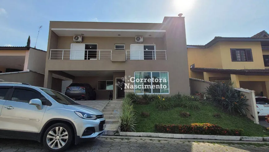 Foto 1 de Casa de Condomínio com 4 Quartos à venda, 307m² em Jardim Coleginho, Jacareí