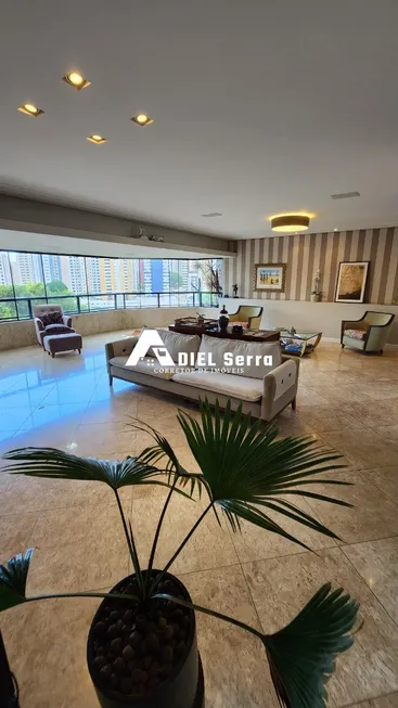 Foto 1 de Apartamento com 4 Quartos à venda, 243m² em Brotas, Salvador