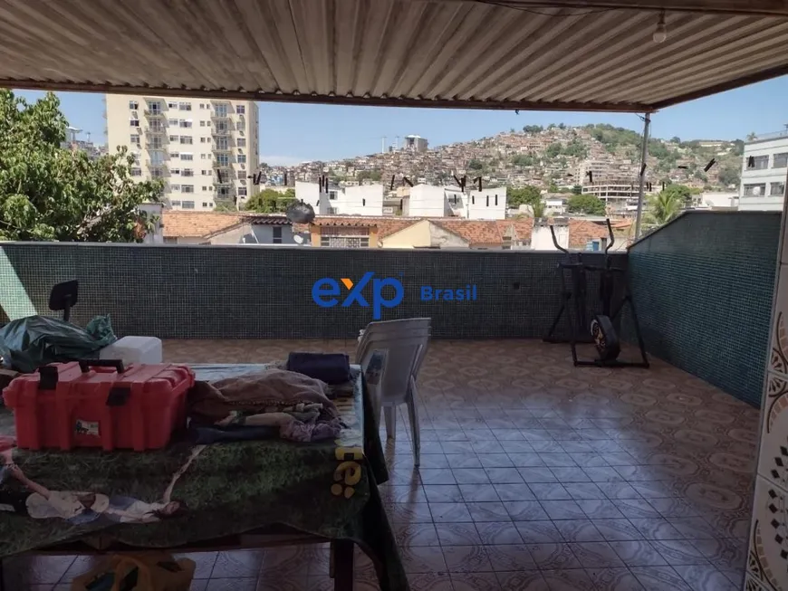 Foto 1 de Apartamento com 3 Quartos à venda, 18m² em Olaria, Rio de Janeiro