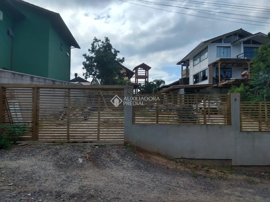 Foto 1 de Lote/Terreno à venda, 336m² em Guarda do Embaú, Palhoça