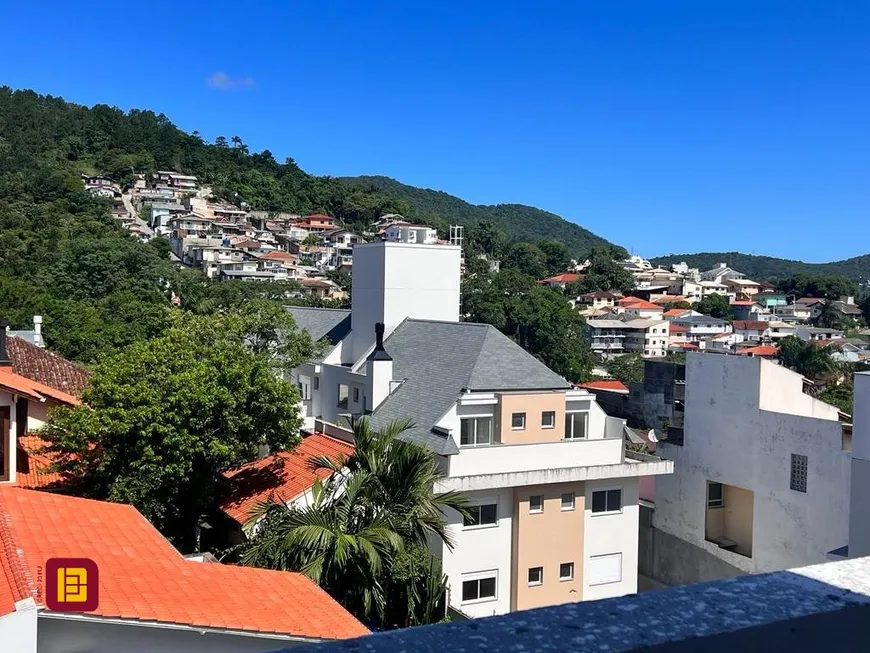 Foto 1 de Cobertura com 3 Quartos à venda, 130m² em Itacorubi, Florianópolis