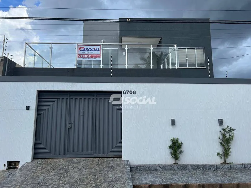 Foto 1 de Sobrado com 4 Quartos à venda, 297m² em Aponiã, Porto Velho