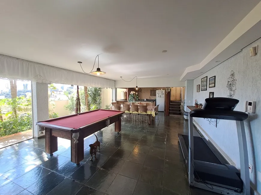Foto 1 de Casa com 4 Quartos à venda, 406m² em Buritis, Belo Horizonte