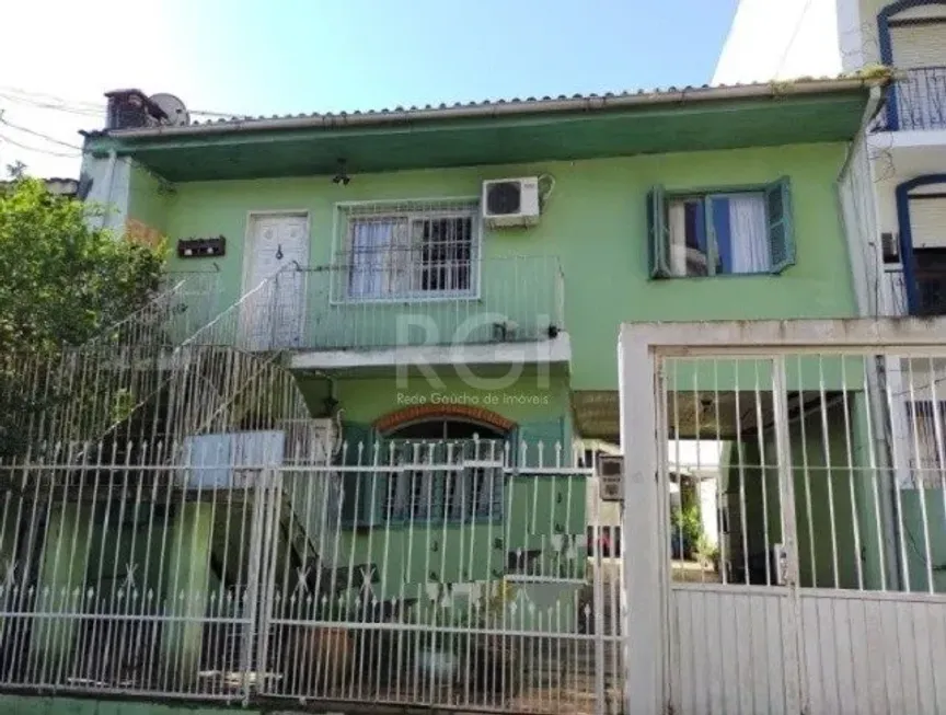 Foto 1 de Casa com 4 Quartos à venda, 92m² em Petrópolis, Porto Alegre