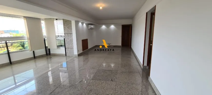 Foto 1 de Apartamento com 4 Quartos para alugar, 160m² em Barra da Tijuca, Rio de Janeiro