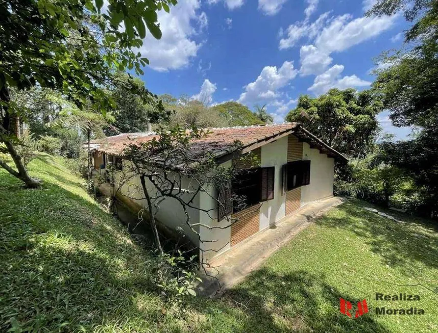 Foto 1 de Fazenda/Sítio com 4 Quartos à venda, 210m² em Jardim Colibri, Cotia