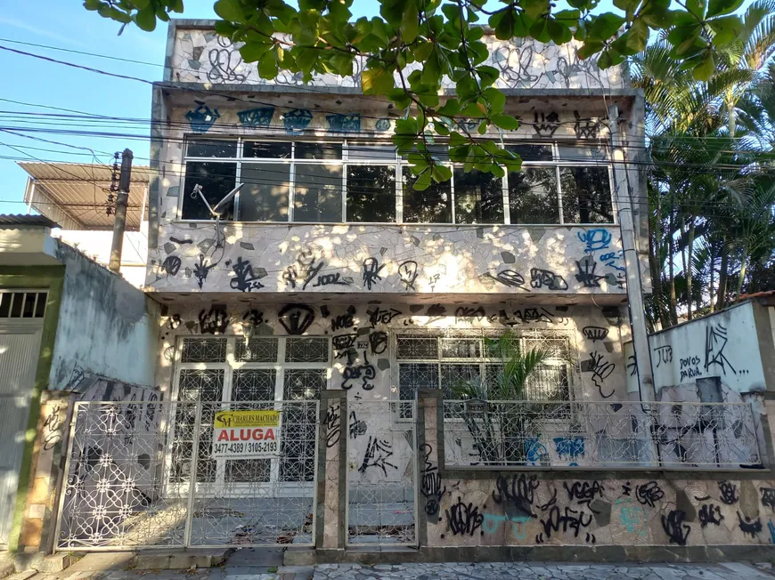 Foto 1 de Casa com 4 Quartos para alugar, 100m² em Penha, Rio de Janeiro