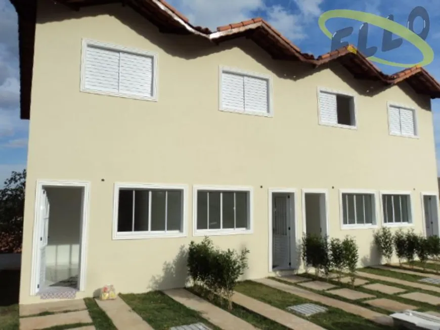 Foto 1 de Casa com 2 Quartos à venda, 65m² em Jardim Miranda, Cotia