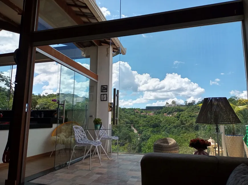 Foto 1 de Casa de Condomínio com 3 Quartos à venda, 155m² em Vila do Ouro, Nova Lima