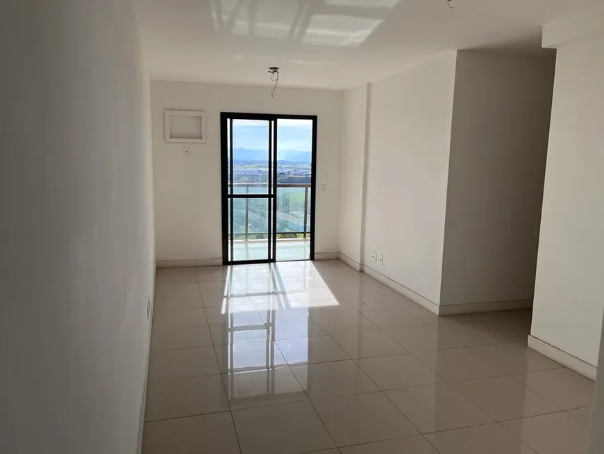 Foto 1 de Apartamento com 3 Quartos à venda, 75m² em Glória, Macaé