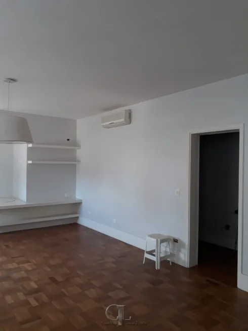 Foto 1 de Apartamento com 3 Quartos à venda, 210m² em Paraíso, São Paulo