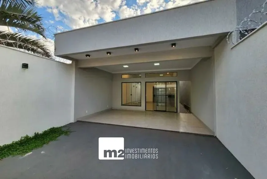 Foto 1 de Casa com 3 Quartos à venda, 135m² em Jardim Presidente, Goiânia