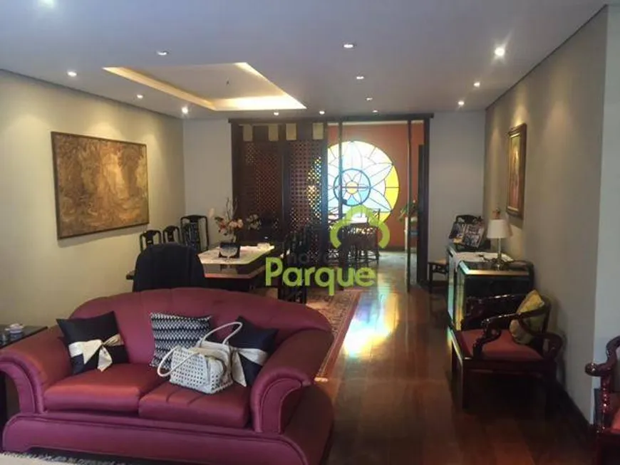 Foto 1 de Sobrado com 3 Quartos à venda, 740m² em Jardim da Glória, São Paulo