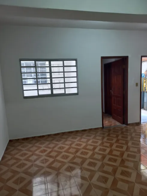 Foto 1 de Casa com 4 Quartos para alugar, 120m² em Centro, Macaé