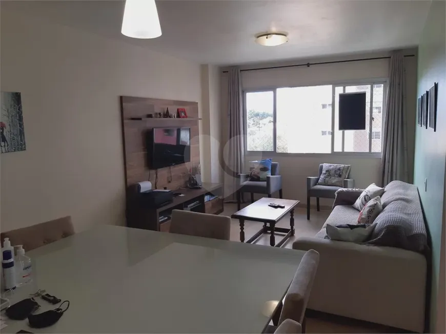 Foto 1 de Apartamento com 3 Quartos à venda, 101m² em Champagnat, Curitiba