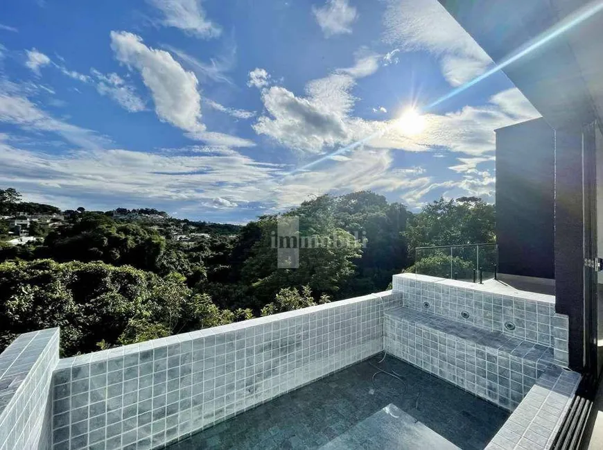 Foto 1 de Casa de Condomínio com 4 Quartos à venda, 400m² em Nova Fazendinha, Carapicuíba