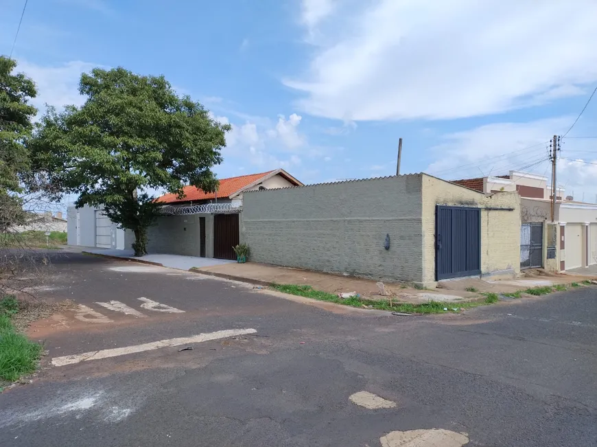 Foto 1 de Casa com 4 Quartos à venda, 200m² em Vila Celeste, Uberaba