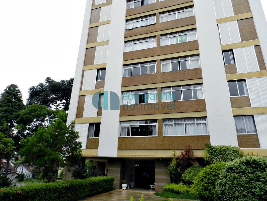 Casas à venda na Rua Marechal Hermes em Curitiba