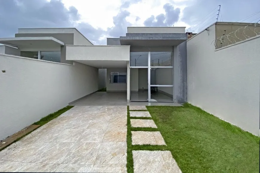 Foto 1 de Casa com 3 Quartos à venda, 127m² em Moinho dos Ventos, Goiânia