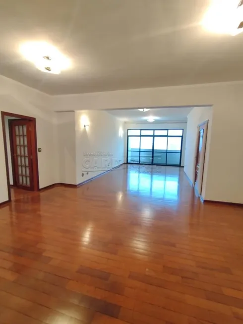 Foto 1 de Apartamento com 3 Quartos à venda, 200m² em Centro, São Carlos